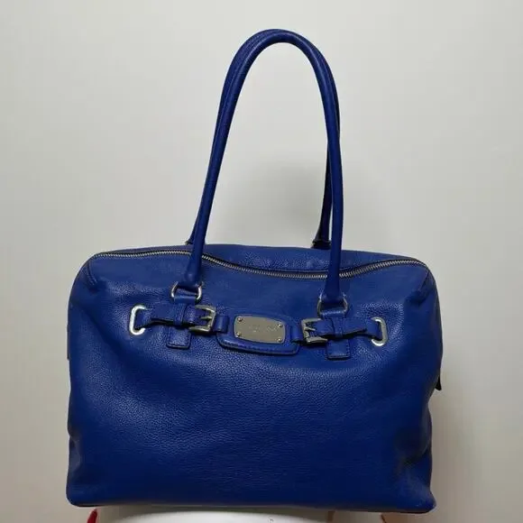 Michael Kors Weekender Bag - Picture 2 of 9